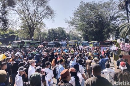 Jawaban Tegas Dedi Mulyadi atas Protes Larangan Study Tour: "Ini Bukan Study, Tapi Piknik!"