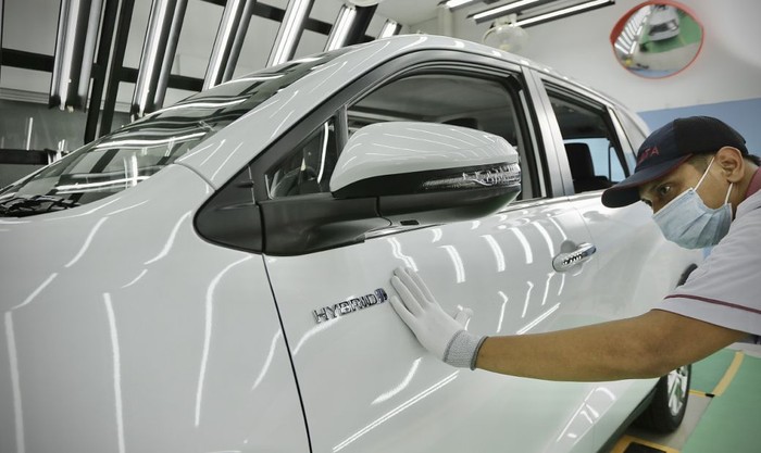Kejutan dari Toyota: Mobil Hybrid Murah Siap Meluncur di Indonesia?