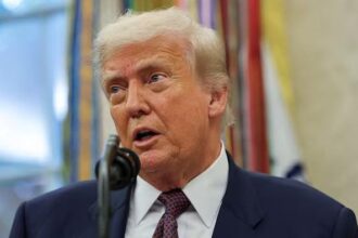 Peringatan Keras Trump untuk Perusahaan Asing Pasca-Penggerebekan Hyundai