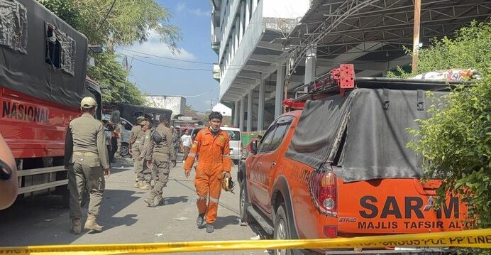 Bencana di Sidoarjo: 91 Santri Diduga Masih Terperangkap Reruntuhan Musala Ponpes Al Khoziny