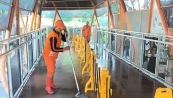 Skywalk Kebayoran Lama Sudah Dibersihkan dari Kotoran Kucing, Pemprov DKI Harap Partisipasi Aktif Warga