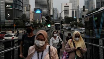 Keluhan Batuk-Pilek Meluas di Masyarakat, Dokter Paru Ungkap Potensi Peningkatan Kasus Flu dan COVID-19
