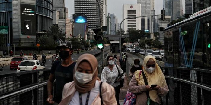 Keluhan Batuk-Pilek Meluas di Masyarakat, Dokter Paru Ungkap Potensi Peningkatan Kasus Flu dan COVID-19