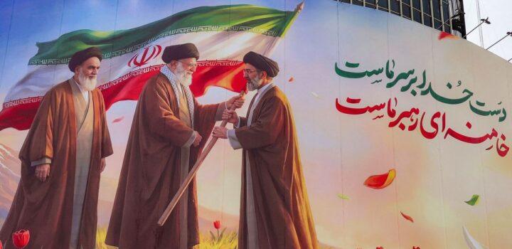 Mojtaba Khamenei: Iran Berikan Pukulan Telak dalam Rangkaian Tiga Fase Perang Melawan AS-Israel