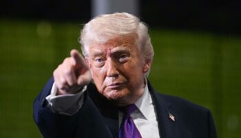 Retorika "America First": Donald Trump Kecam Inggris dan Prancis Terkait Krisis Selat Hormuz